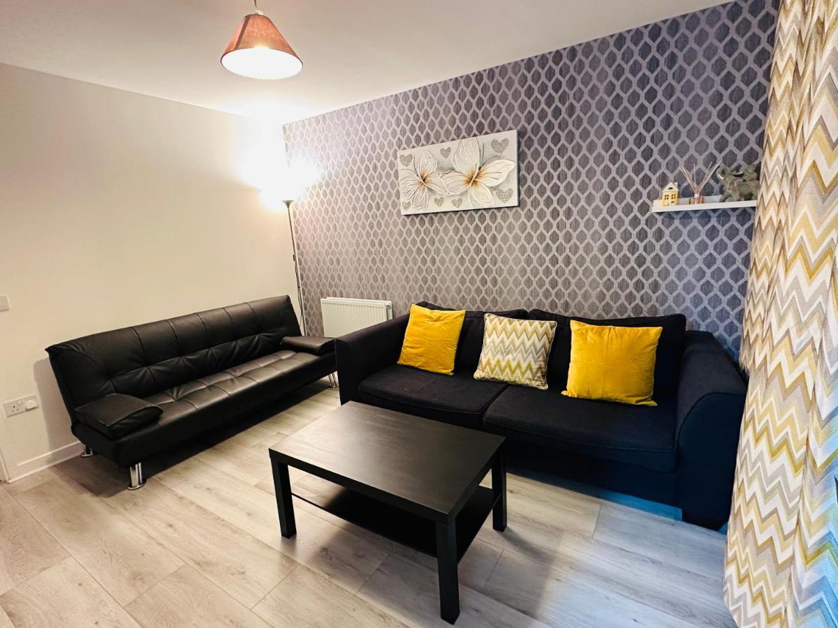 Modern 3 Bed Villa With Free Parking And Garden Close To City Center And Edinburgh Airport Eksteriør billede